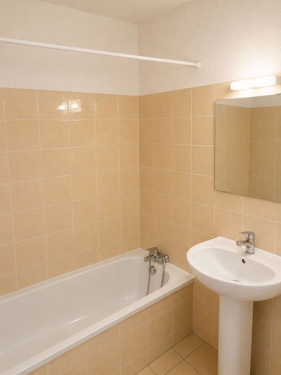 Appartement T1 LE CASTELLET (83330) AGENCE CONSEILS AZUR